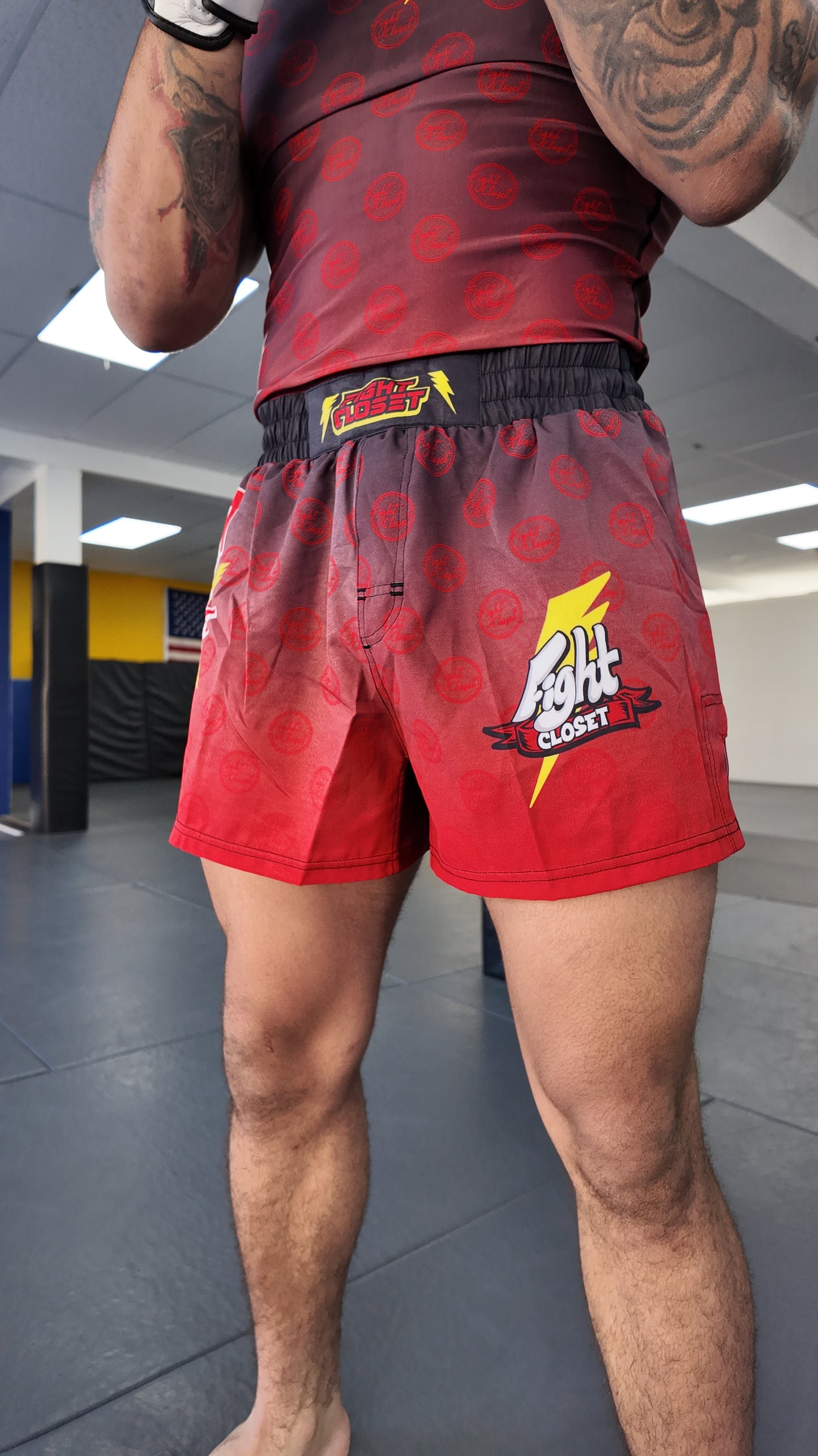 HEAVYWEIGHT HITTERS Rash Guard V2